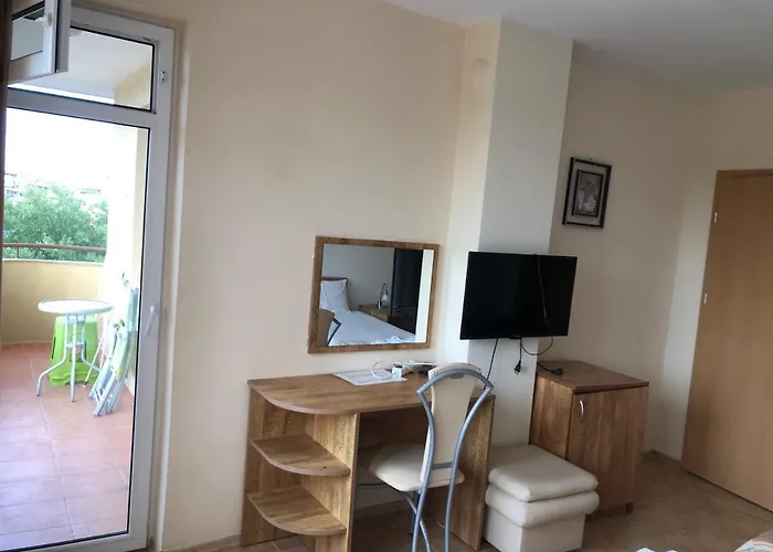 Yug Affittacamere 2*