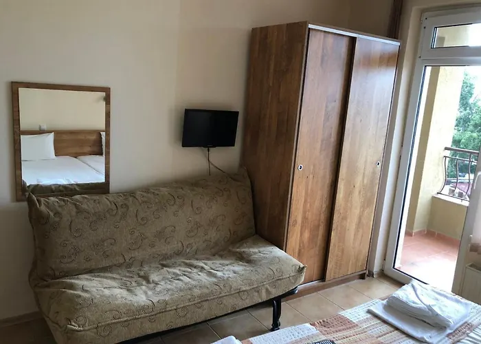 Yug Affittacamere 2*