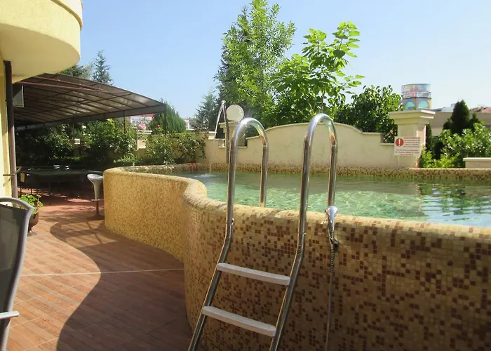 къща за гости юг Къща за гости Приморско