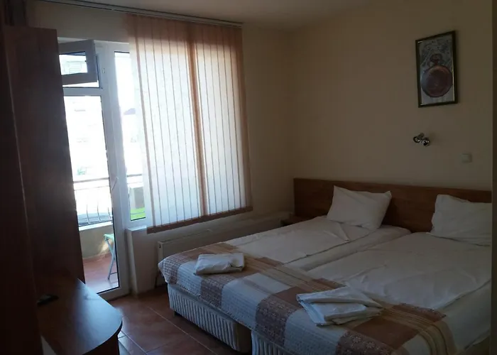 къща за гости юг 2* Приморско